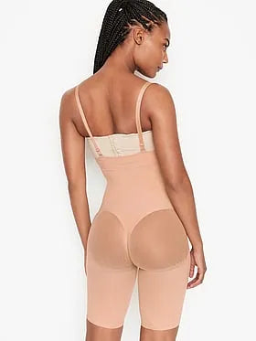 Moderate Compression Invisible Extra High-Waisted Shaper Shorts