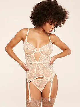 Lynn V-String Panty