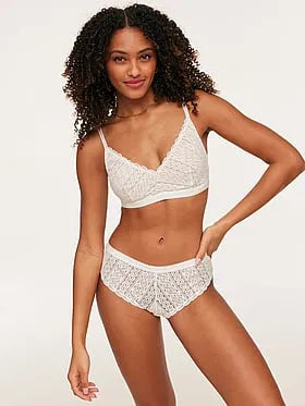 Samanta Bralette