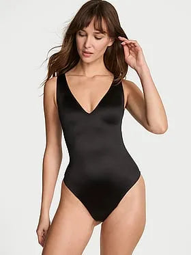 SoSleekâ¢ Plunge Bodysuit