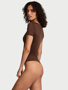 Bodywear by Victoria with FeatherSoftâ¢ Innovation Square-Neck Bodysuit