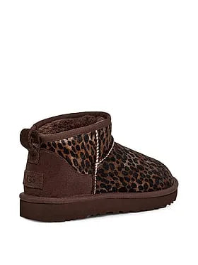 Classic Ultra Mini Caspian Boots