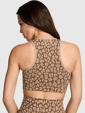 Seamless Contour High-Neck Sports Bra