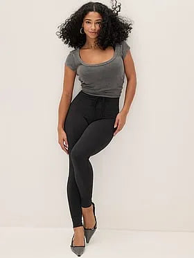 Vintage Ribbed Scoop Tee