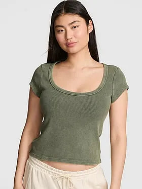 Vintage Ribbed Scoop Tee