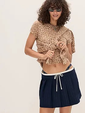 On-the-Go Low-Rise Pleated Skirt