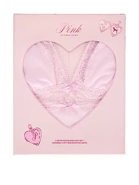 Limited-Edition PINK Winkâ¢ Flirty Gift Set