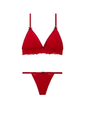 Limited-Edition PINK Winkâ¢ Flirty Gift Set