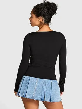PINK Base Stretchâ¢ Ruched Long-Sleeve Tee