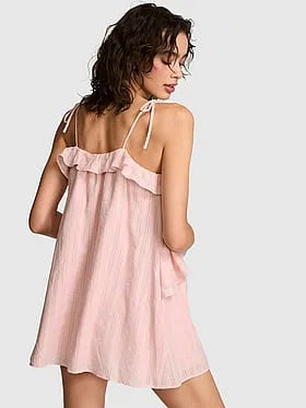 Flowy Ruï¬e Mini Dress