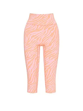 PINK Relayâ¢ Capri Leggings