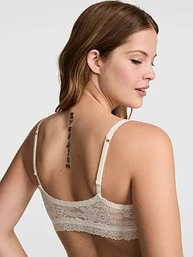 PINK Winkâ¢ Unlined Scoop Bralette