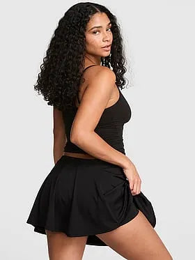 PINK Relayâ¢ Circle Skort
