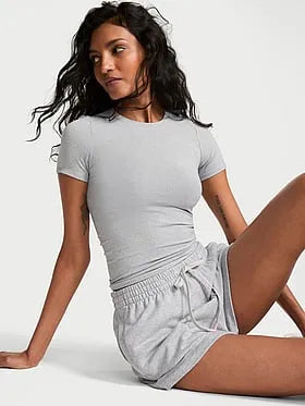 Smooth Seamless Tee