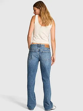 Low-Rise Boyfriend Jeans
