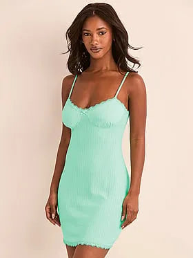 Emmy Slip